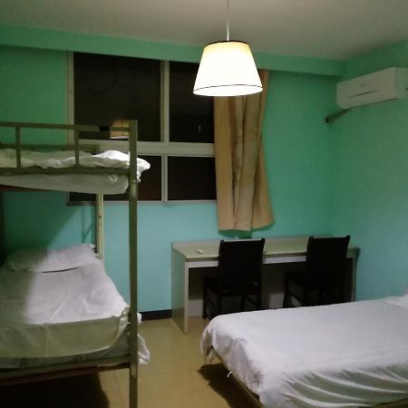 25°C Four Season Youth Hostel 青岛 外观 照片