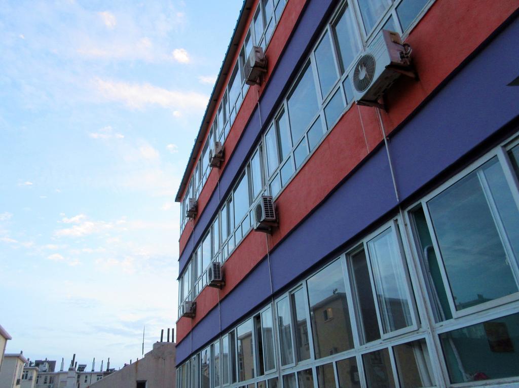 25°C Four Season Youth Hostel 青岛 外观 照片