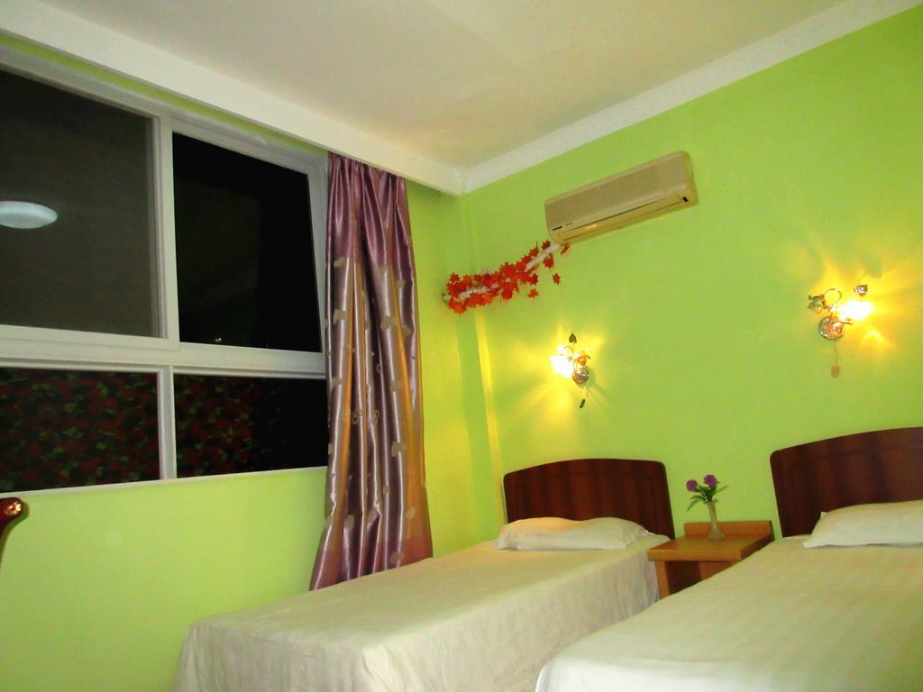 25°C Four Season Youth Hostel 青岛 外观 照片