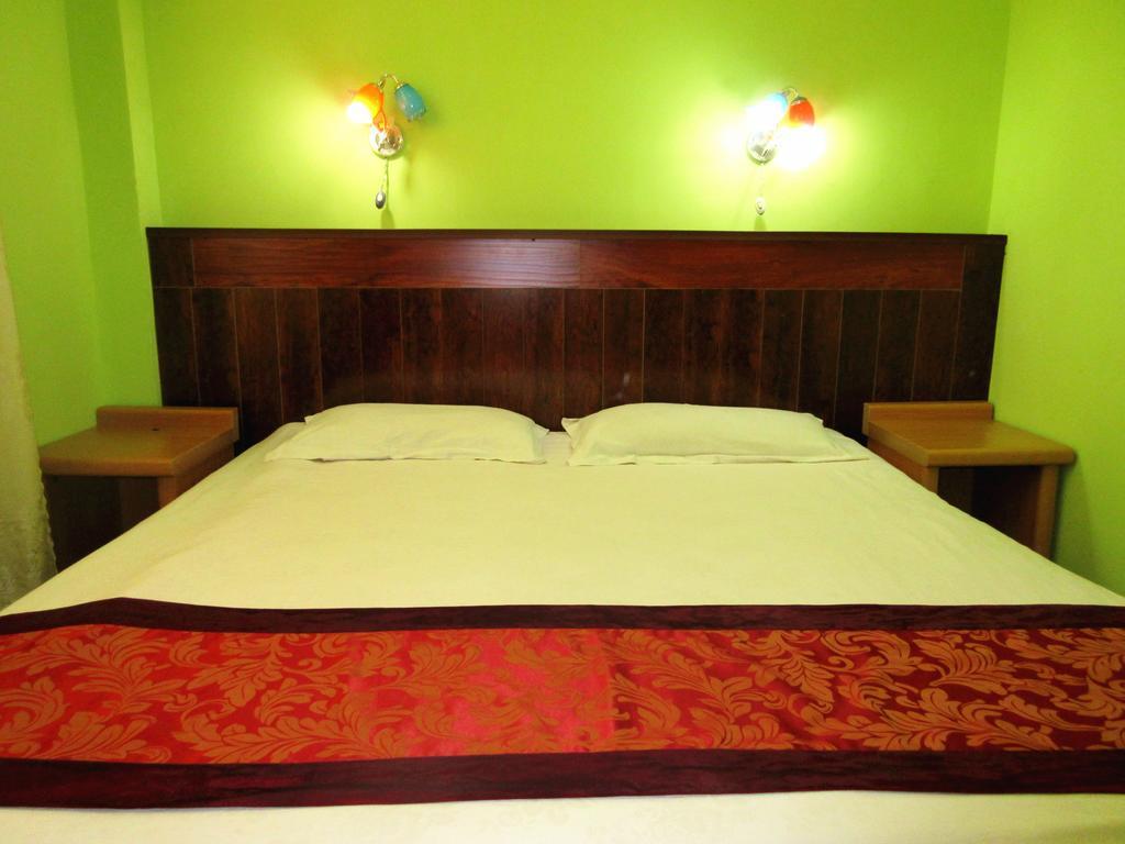 25°C Four Season Youth Hostel 青岛 外观 照片