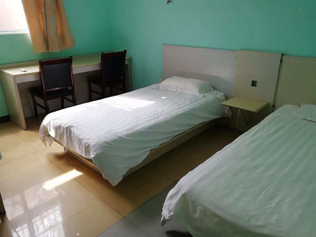 25°C Four Season Youth Hostel 青岛 外观 照片